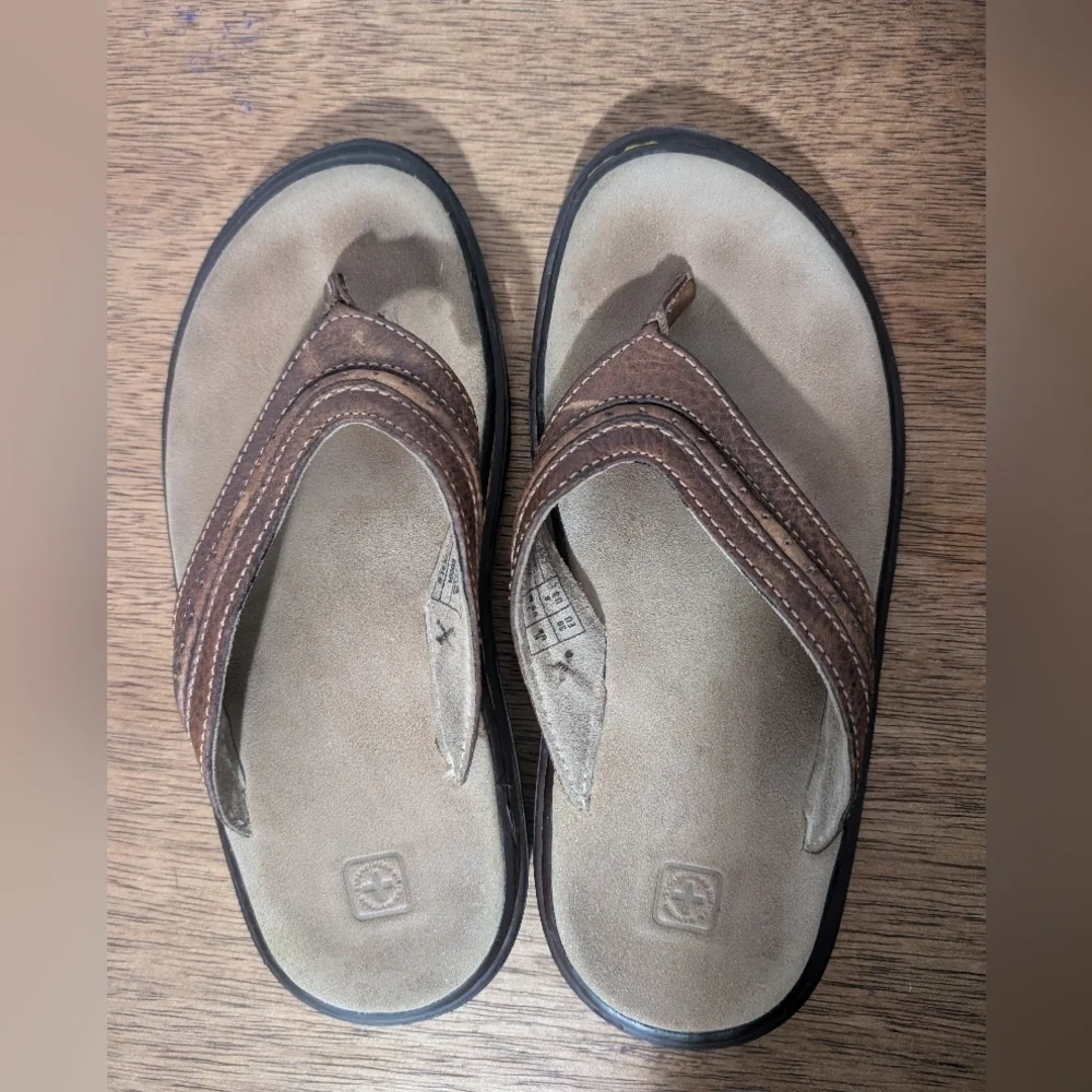 Dr. Martens Tan and Brown Flip-Flops Unisex Size 8 In Women's Size